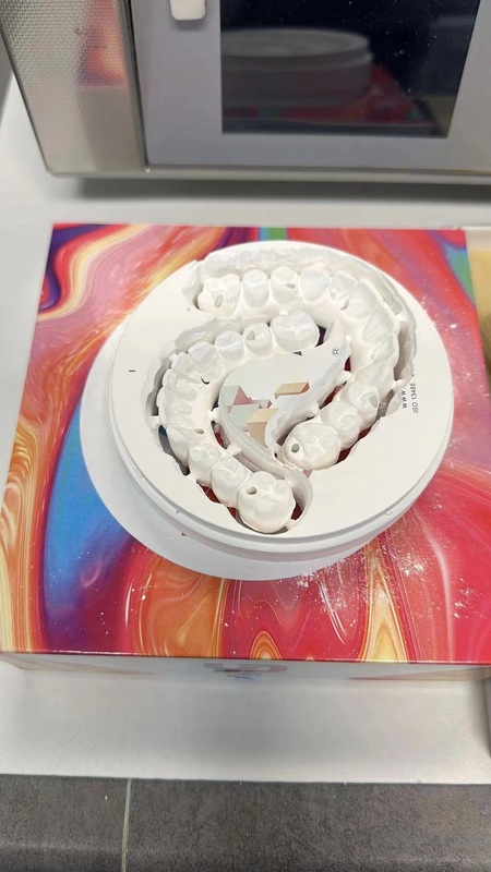 Yucera 4D-Multilayer 4D Pro Multilayer Zirconia Disc Disk Block CAD CAM Dental Laboratory Super Translucent 98mm